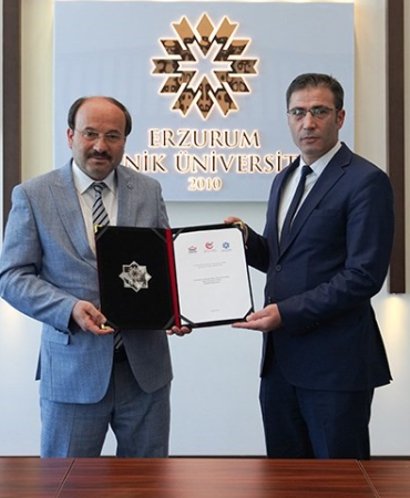 Etü İle Kudaka Arasında Si̇ber Güvenli̇k Eği̇ti̇mi̇nde İş Bi̇rli̇ği̇