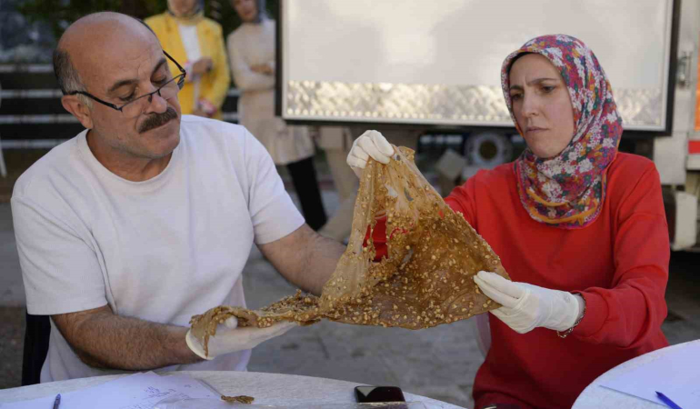 Gümüşhaneni̇n Yöresel Lezzetleri̇ Jüri̇ni̇n Karşısında Kıyasıya Yarıştı