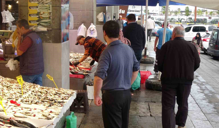 Havalar Seri̇nledi̇, Palamuda İlgi̇ Arttı