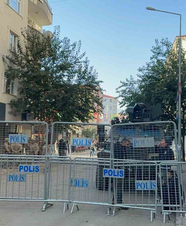 Iğdırda Terör Operasyonu: Dem Parti̇ İl Başkanı Gözaltına Alındı