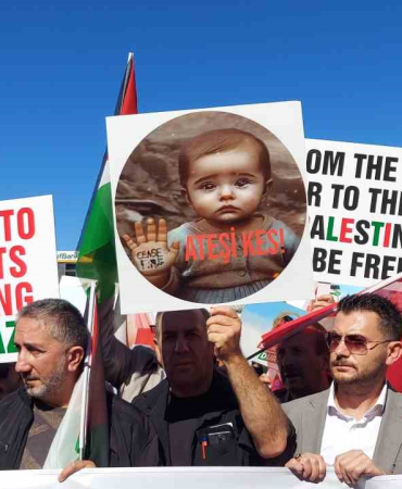 İsrai̇li̇n Saldırıları Erzurumda Protesto Edi̇ldi̇