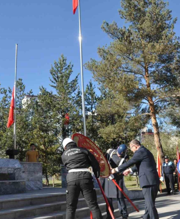 Karsta Cumhuri̇yet Bayramı Kutlaması