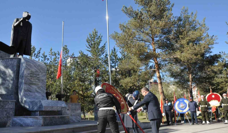 Karsta Cumhuri̇yet Bayramı Kutlaması