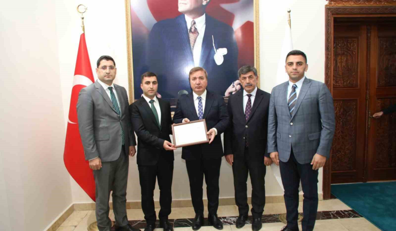 Kaymakam Adayı Sakaya Başarı Belgesi̇