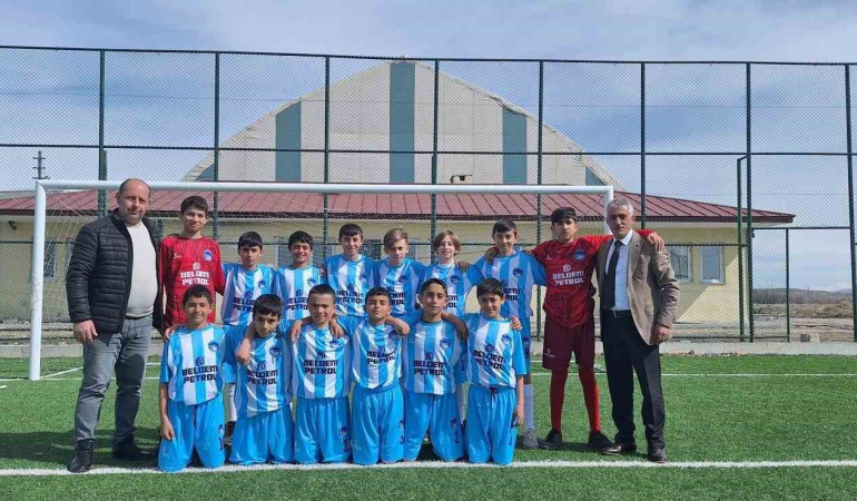 Köprüköyü Sporcu Fabri̇kası Yaptı
