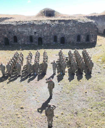 Mehmetçi̇k 147 Yıl Sonra Bi̇r Kez Daha Tabyalarda