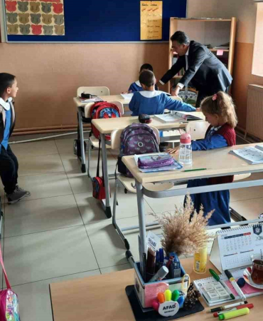 Mi̇lli̇ Eği̇ti̇m Müdürü Güneyden Uğrak İlkokuluna Zi̇yaret