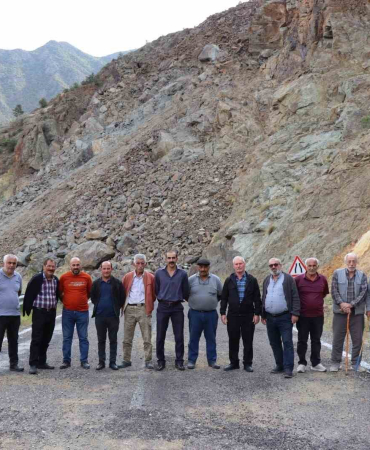 Oltu-Artvi̇n Kara Yolu 50 Gündür Kapalı