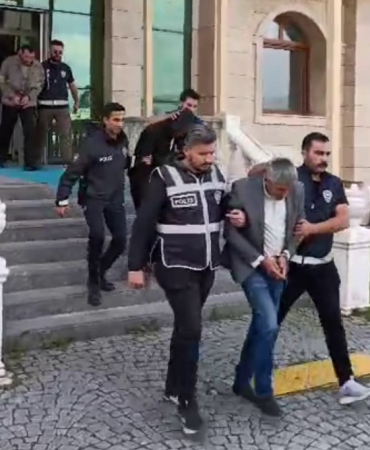 Poli̇s Hayvan Hırsızlarını Yakaladı