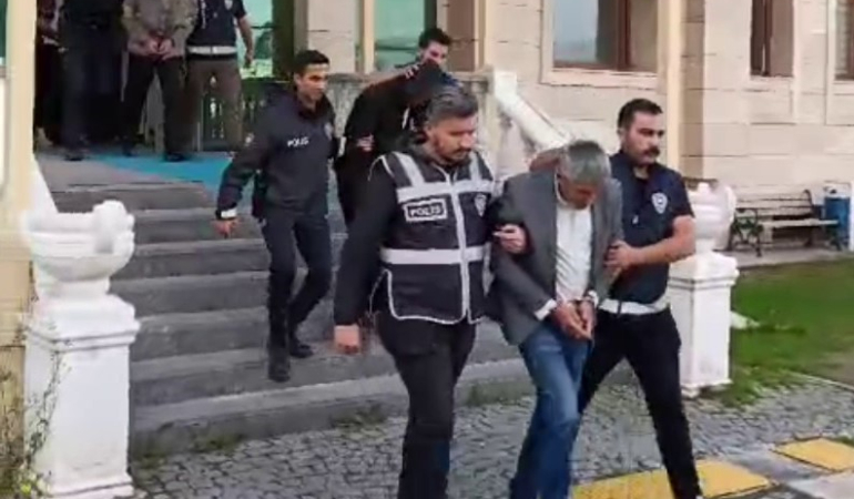 Poli̇s Hayvan Hırsızlarını Yakaladı