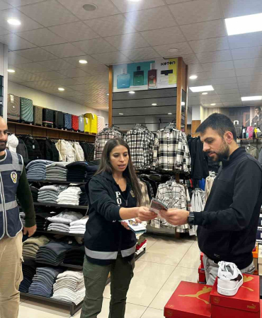 Poli̇sten Vatandaşa Dolandırıcılık Uyarı