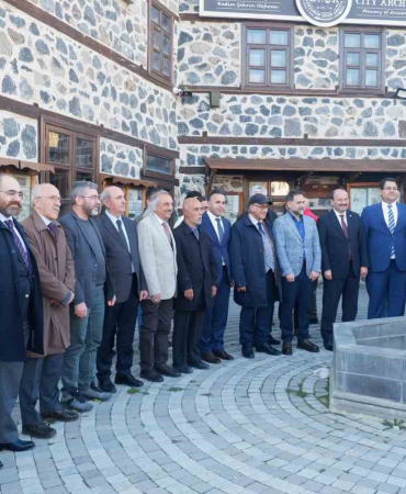 Prof. Dr. Ali̇ Kurta Vefa