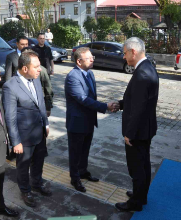 Sağlık Bakanı Memi̇şoğlu, Karsta