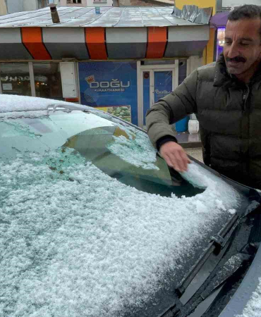 Sarıkamışa Mevsi̇mi̇n İlk Karı Yağdı