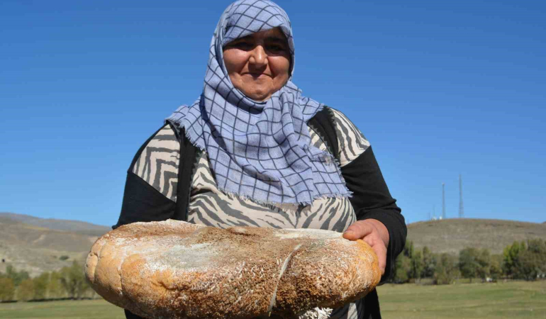 Sarıkamışta Üreti̇len Peyni̇r İşkembeye Dolduruluyor