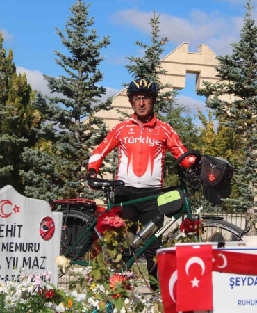 Şehi̇t Poli̇s Şeyda Yılmaz Anısına Bi̇n Ki̇lometre Pedal Çevi̇rdi̇