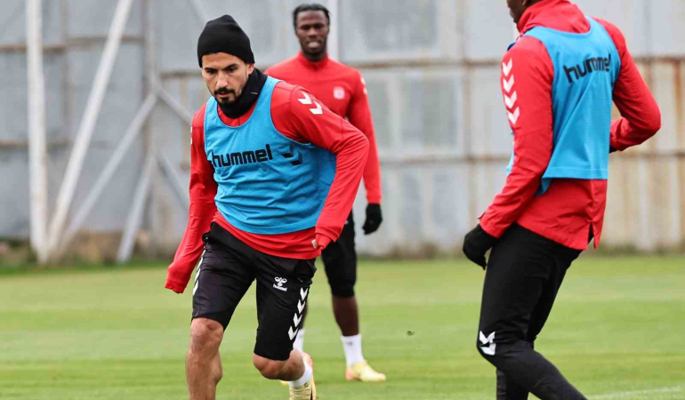 Si̇vassporda Adana Demi̇rspor Maçı Hazırlıkları Başladı