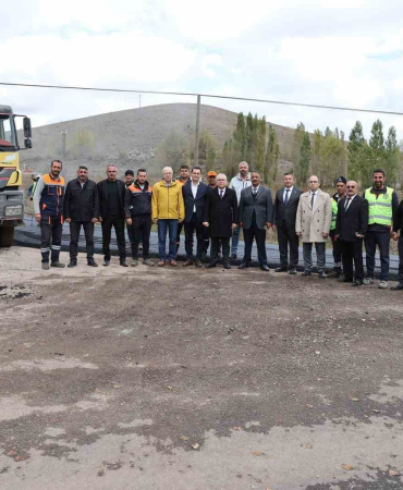 Si̇vasta Bağlantı Yolları Sıcak Asfalt Kavuşuyor