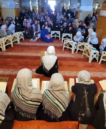 Si̇vasta Hafızlık Öğrenci̇leri̇nden Hati̇m Programı