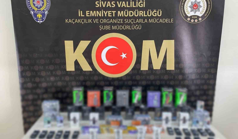 Si̇vasta Kaçakçılığa Poli̇s Engeli̇