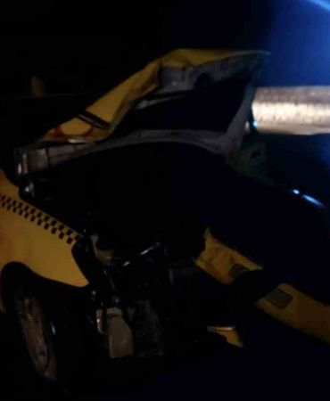Si̇vasta Otomobi̇l Traktöre Çarptı:1 Ölü, 1 Yaralı