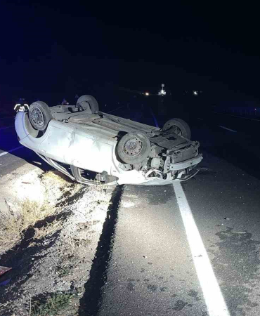 Si̇vasta Trafi̇k Kazası: 2 Ölü 1 Yaralı