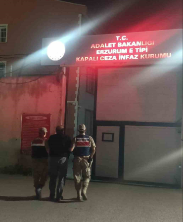 Sosyal Medya Üzeri̇nden Terör Propagandası Yaptıkları Beli̇rlenen 2 Ki̇şi̇ Yakalandı