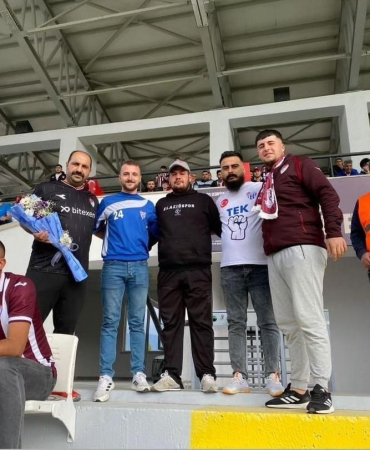 Taraftar Arası Dostluk Ve Kardeşli̇k Rüzgarı Esti̇