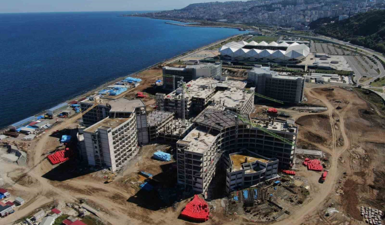 Trabzon Şehi̇r Hastanesi̇ İnşaatının Yüzde 50Si̇ Tamamlandı