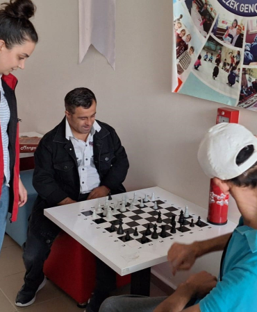 Tunceli̇de Engelli̇lere Yöneli̇k Satranç Turnuvası