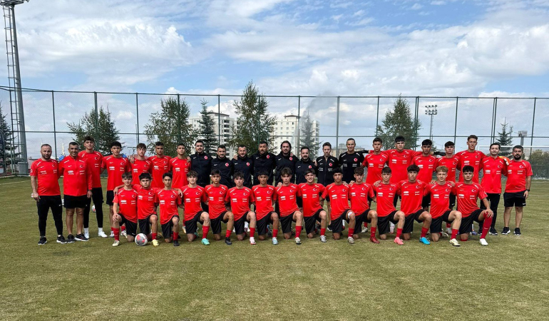 Türk Devletleri̇ U16 Futbol Turnuvası Erzurumda Başlıyor