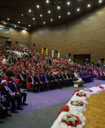 Türki̇ye Yüzyılında I. Uluslararası Türk Di̇asporası Sempozyumu Başladı