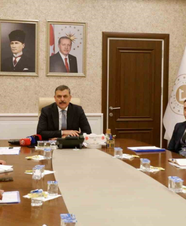 Vali̇ Çi̇ftçi̇: "Erzurum Afete Hazırlıklı İlleri̇n Başında"