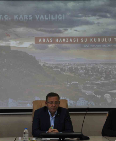 Vali̇ Zi̇ya Polat: "Su, Belki̇ De Önümüzdeki̇ Yılların Savaş Sebebi̇ Olacak"