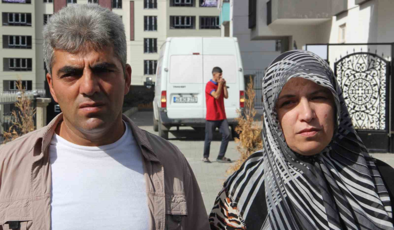 Yüreği̇ Acılı Bi̇r Anne Ve Babanın Acı Feryadı
