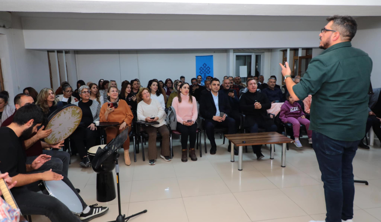 Vali Aydoğdu’dan  Kardeşlik Korosu Ekibine  Ziyaret