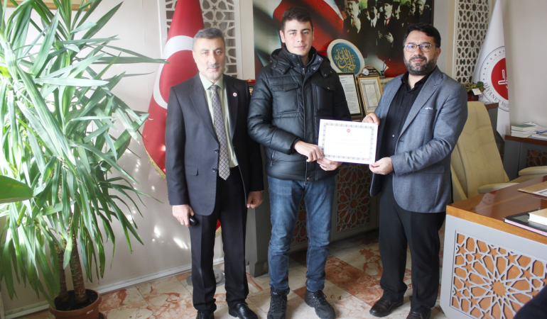 Diyanet İşleri Başkanlığından hafız öğrencilere teşekkür belgesi