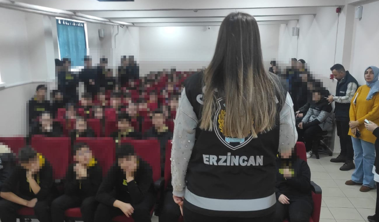 Çocuk Polisi Bilgilendiriyor