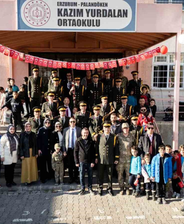 9Uncu Kolordu Komutanlğı Bölge Bandosu Kazım Yurdalandaydı