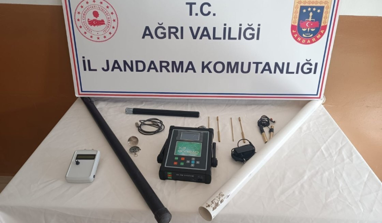 Ağrıda Kaçak Kazı Yapan Şahıslar Yakalandı