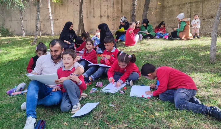 Anneler Ve Çocuklar Bi̇rli̇kte Resi̇m Yaptı
