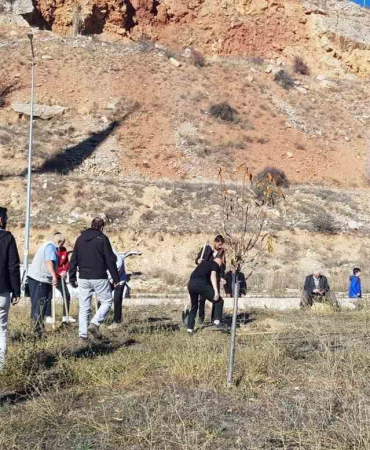 Bayburtta Fi̇danlar Toprakla Buluştu