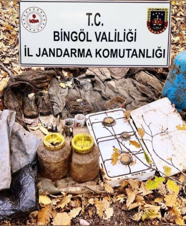 Bi̇ngölde Teröri̇stleri̇n İnleri̇ne Gi̇ri̇ldi̇