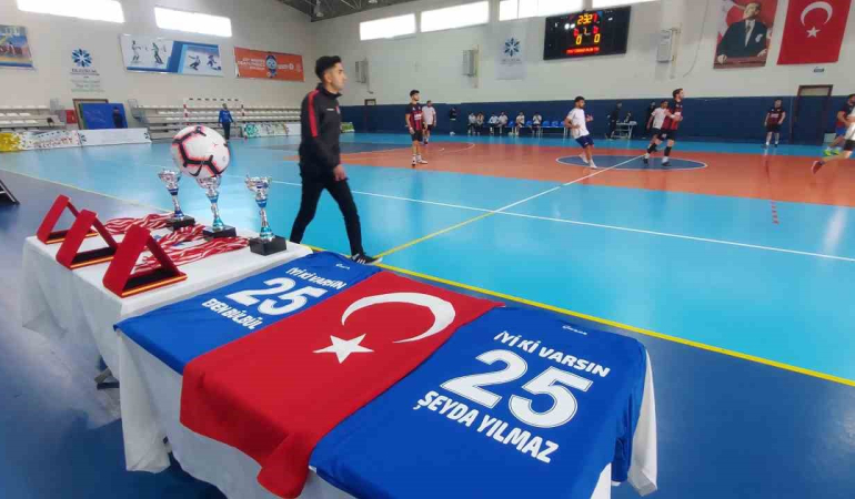 Eren Bülbül Ve  Şeyda Yılmaz Anısını Yaşattılar