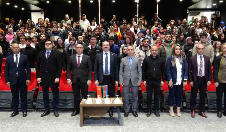 Erzurumda Karabağ Zaferi̇ Anlatıldı