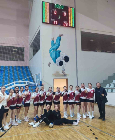 Gençli̇k Ve Spor Gali̇bi̇yetle Başladı