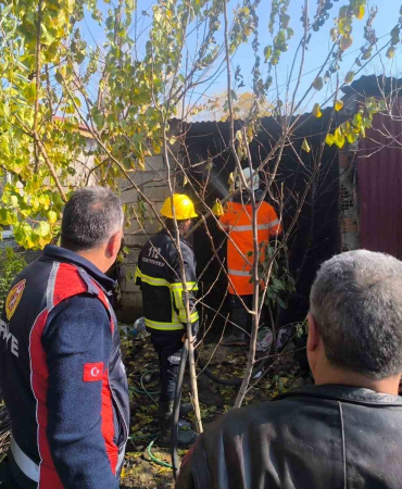 Iğdırda Tandırda Çıkan Yangın Kısa Sürede Söndürüldü