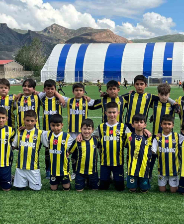 Karstan 2 Sporcu Fenerbahçe Seçmeleri̇ne Gi̇di̇yor