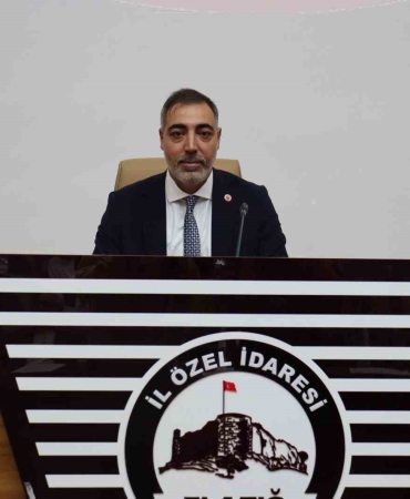 Makam Aracı Yeri̇ne Özel Aracını Kullanıp Kamuda Tasarrufa Örnek Oluyor