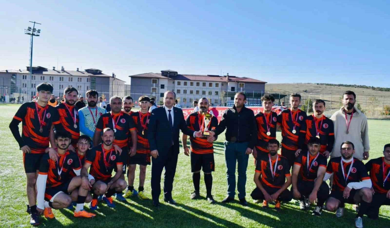 Şehi̇t Pi̇yade Çavuş Tuğ Adına Futbol Turnuvası